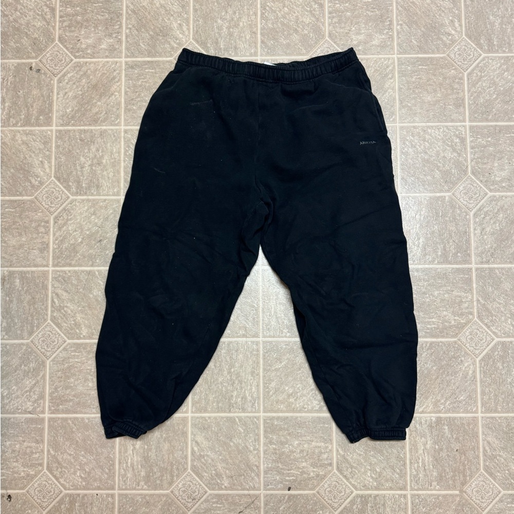 Black Aritzia Sweatpants